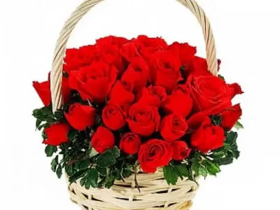 40 Red Roses Or 4 Dozen Red Roses beautiful gift basket - Theflowers.pk